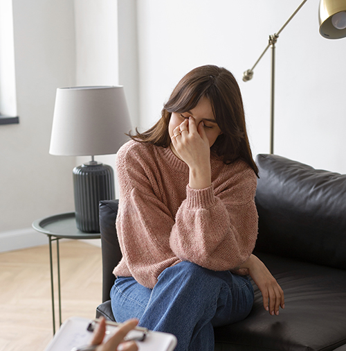 front-view-woman-therapy